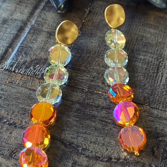 NEW Shades Of Sunset Dangle Earrings - Picture 6 of 11
